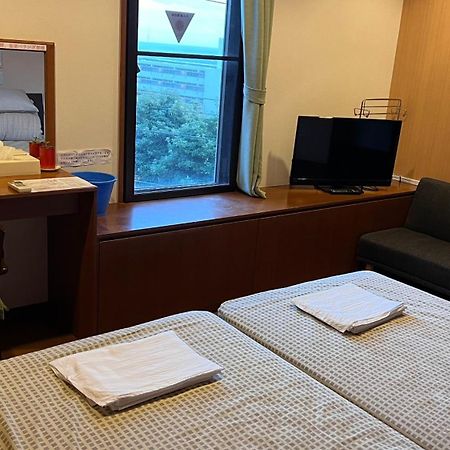 Atami Onsen Guest House Megumi מראה חיצוני תמונה