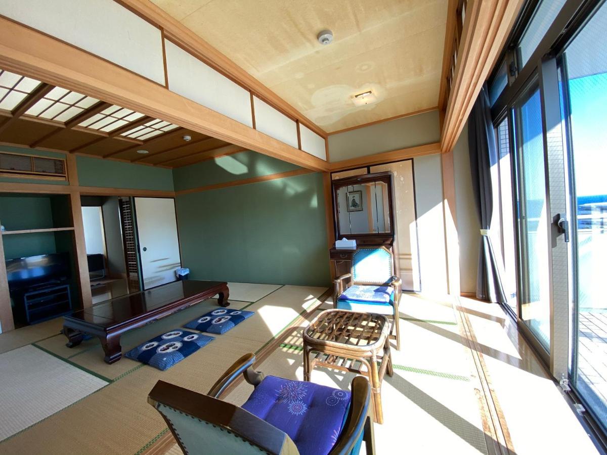 Atami Onsen Guest House Megumi מראה חיצוני תמונה