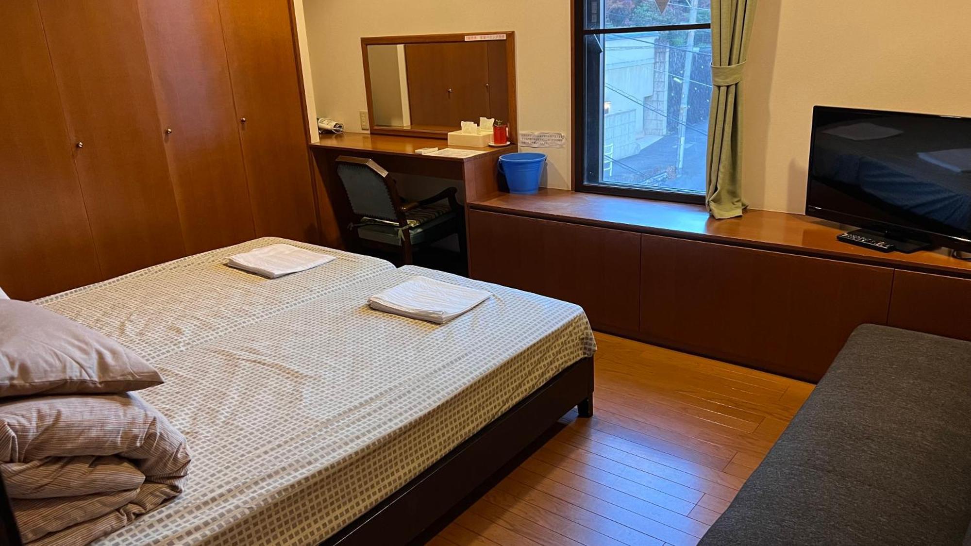 Atami Onsen Guest House Megumi מראה חיצוני תמונה